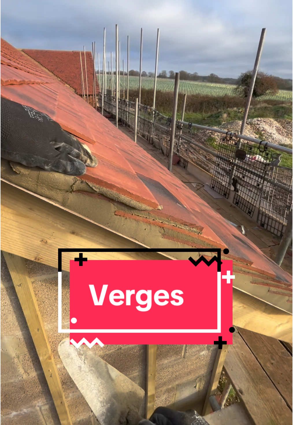 Muking verges 👍. #roof #roofs #roofing #fyp #fypシ #roofer #roofersoftiktok #roofinglife #fypage