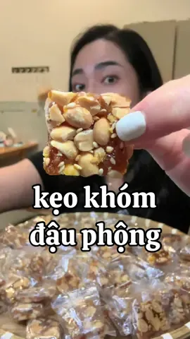 kẹo khóm uống trà nè mn ơi, kẹo rất dẻo thơm chua chua ngọt ngọt đậu phộng bùi béo. #duyenoioi #ancungtiktok #food #ReviewFood #muckbang #keokhomdauphong #keokhom 