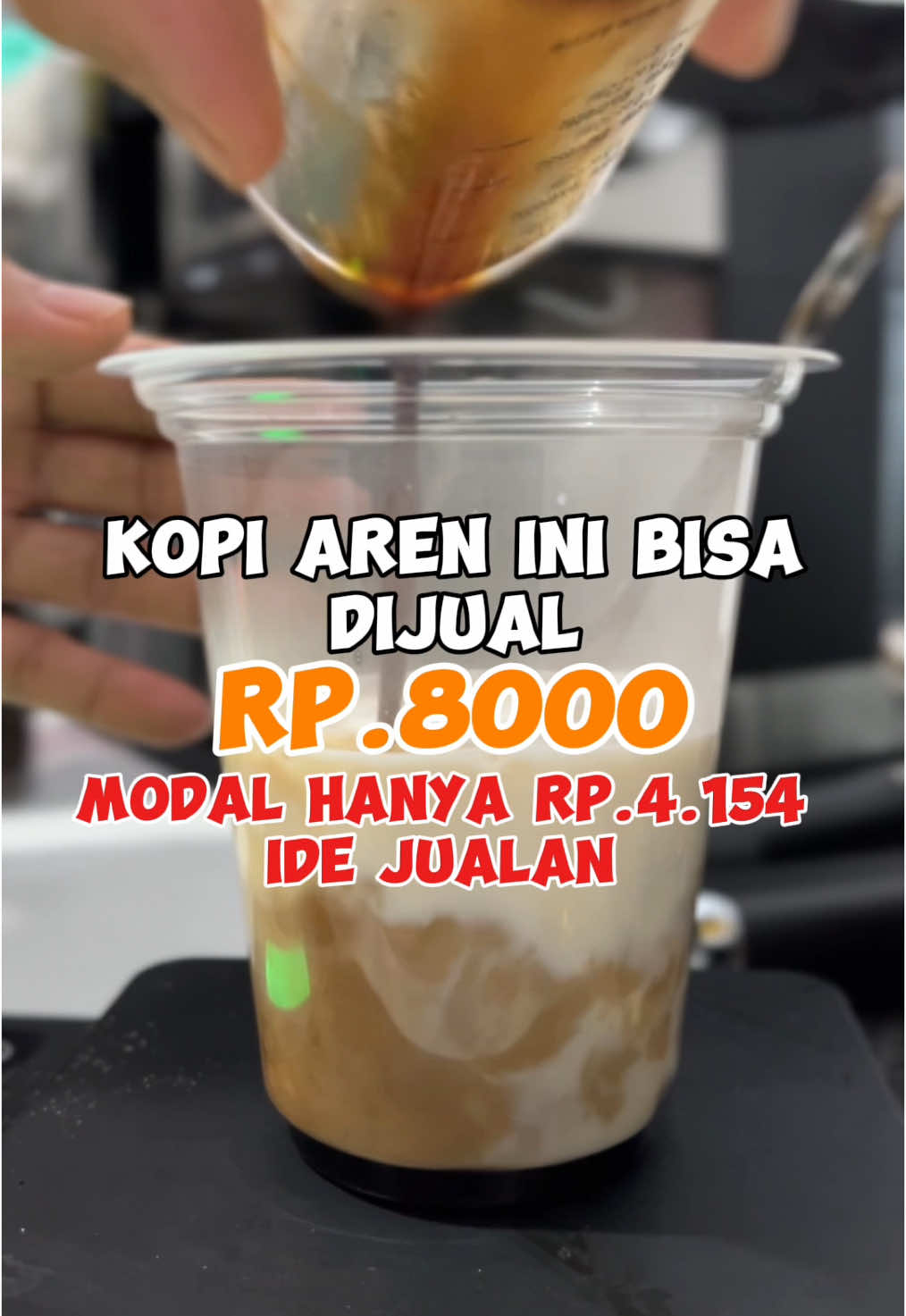 Kopi aren ini bisa dijual Rp.8.000,- modal hanya Rp.4.154,- Ide jualan. Bahan dan cara pembuatan : Cup 12oz 400 Krimer 20gram 1.356 + dicampur air 100ml 200 Aren sekitar 20gram 648 Single espresso 1.350 Es sekitar 100gram 200 Total : 4.154.- Jika dengan kopi instan coba di 1sachet dan 30ml air. Harga diseusaikan dengan daerah masing2 ya. Note : Hasil dari resepnya kembali ke selera masing-masing ya, silahkan modifikasi sendiri sampai mendapatkan citarasa yang pas sesuai selera. Bismillah, selamat mencoba dan menikmati. Barakallahufiikum #americano #longblack #coffeeamericano #kopi #resepkopi #kopiindonesia #kopinusantara #resepkopi #kopipahit #kopihitam #kopigayo #kopisusu #kopimalam #kopilokal #kopiaceh #kopisusugulaaren #tiktokviral #matchalatte #cafelatte #kopiaren #kopisusugulaaren #caramelmachiato #matchacoffee #dalgonacoffee #kopiaren #videography #idejualan #fyp