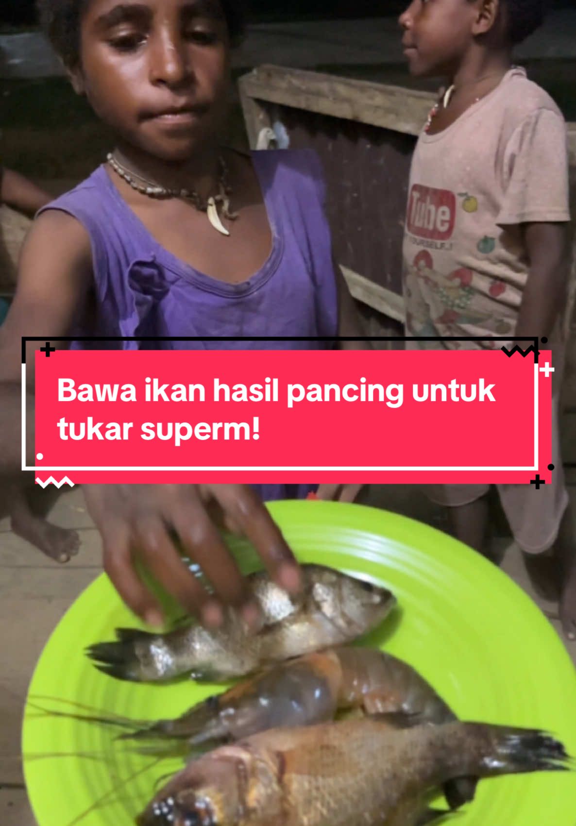 Habis pancing ikan langsung datang bawah di rumah untuk tukar dengan supermi🤗🥰 #fyp #papua #pedalamanpapua #viral #daerahtertinggal 