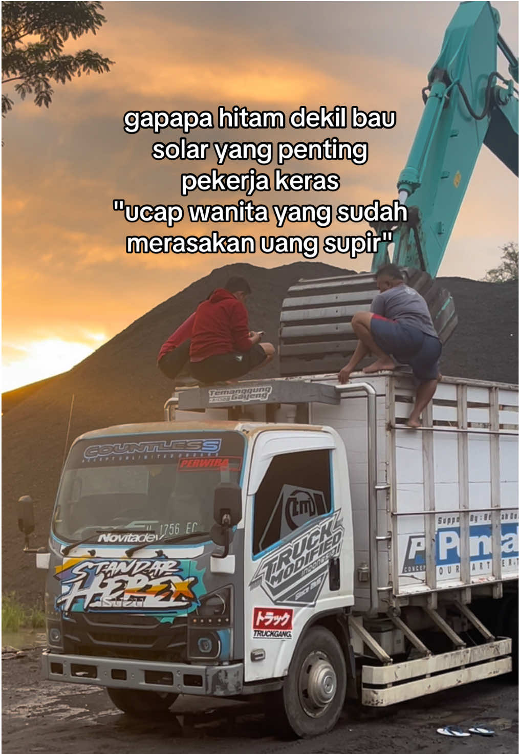 Habis di kasih uang bonusnya apa😂  #fypシ゚viral #storytruck #trucksoftiktok #drivermuda #ndhokyrizky 