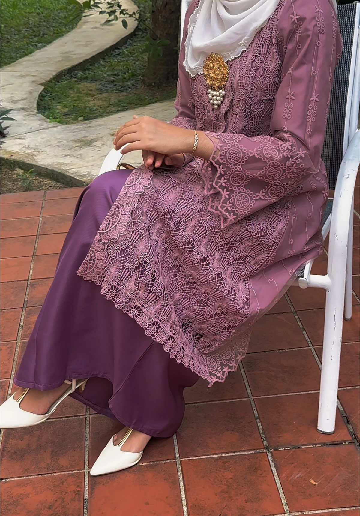 AMINA Kebarung Cotton Klasik in Dusty Purple❤️ Available saiz S-3XL ☺️ Beauties dah ada tema raya ke belum tahun depan ? . #galleriaboutique #kebarungklasik #kebarung #bajukebarung #kebarunglabuh #bajukebaya #raya2025 