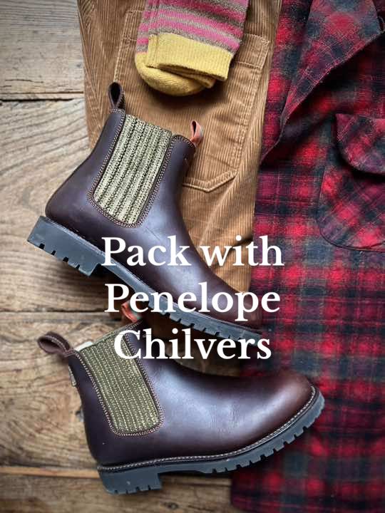 Pack with our founder, Penelope Chilvers, for our US Road Trip. Follow us along our journey through 6 states in 16 days: New York, Connecticut, Massachusetts, Colorado, Wyoming and Montana! Shop via our link in bio. #PCUSRoadTrip #penelopechilvers #walkinginpc #winterstyle #roadtrip #winterboots #snowboots #newyorkstyle #packwithme