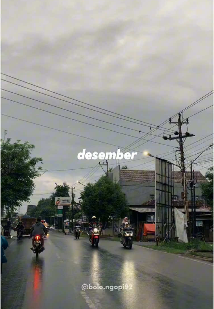 Lho kok wes ganti Desember😭🤦🏻 #pekalongan #bolongopi #wonopringgo #foryou #desember 