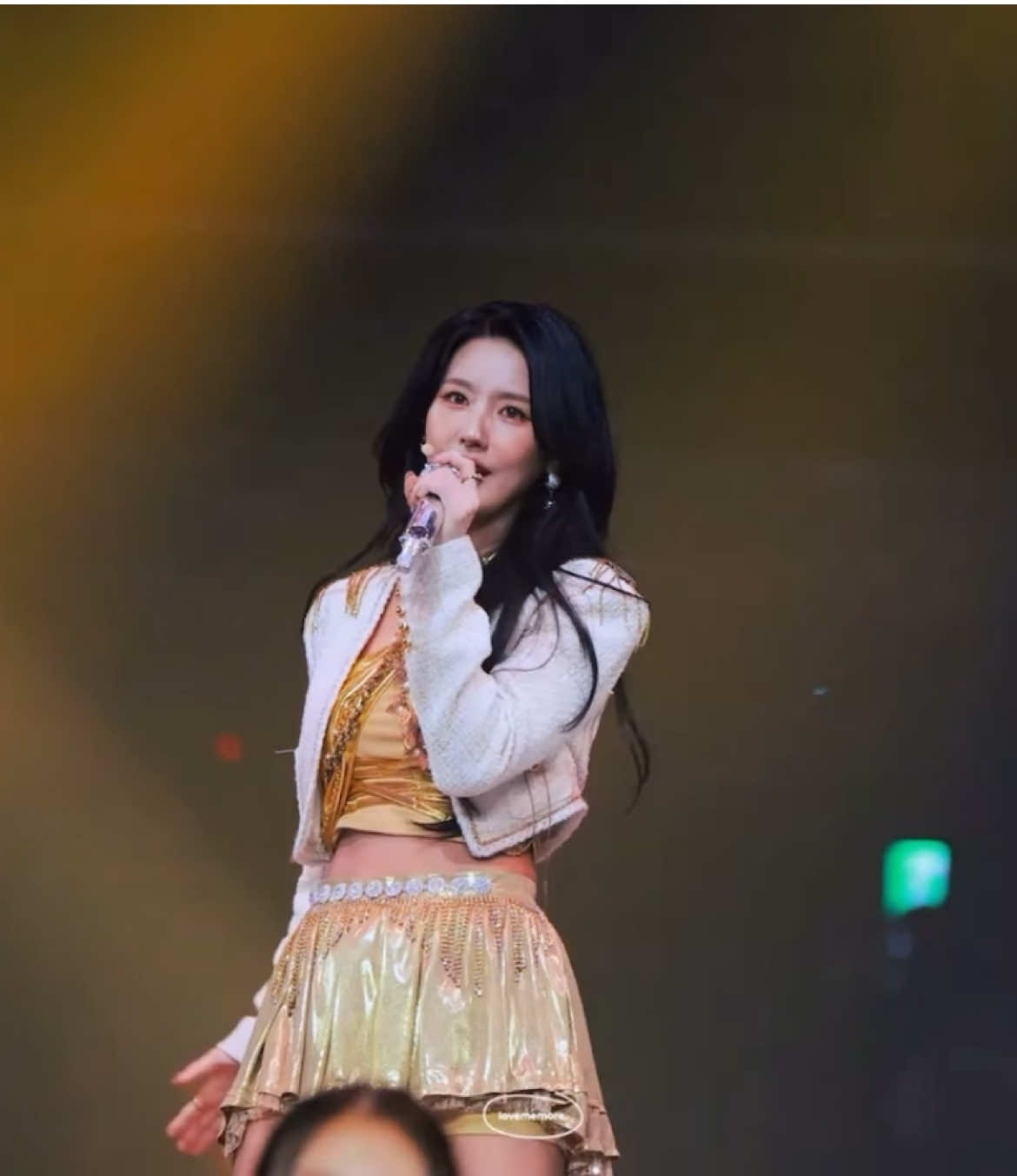 MMA 2024 (여자)아이들 (G)I-DLE   MIYEON FANCAM #여자아이들 #gidle #kpop  #miyeon #neverland #mma #mma2024 #miyeon #미연 #ミヨン #曺薇娟 #fate @(G)I-DLE·(여자)아이들  No copyright infringement is intended. I do not own nor claim to own the rights of the video shared or posted.