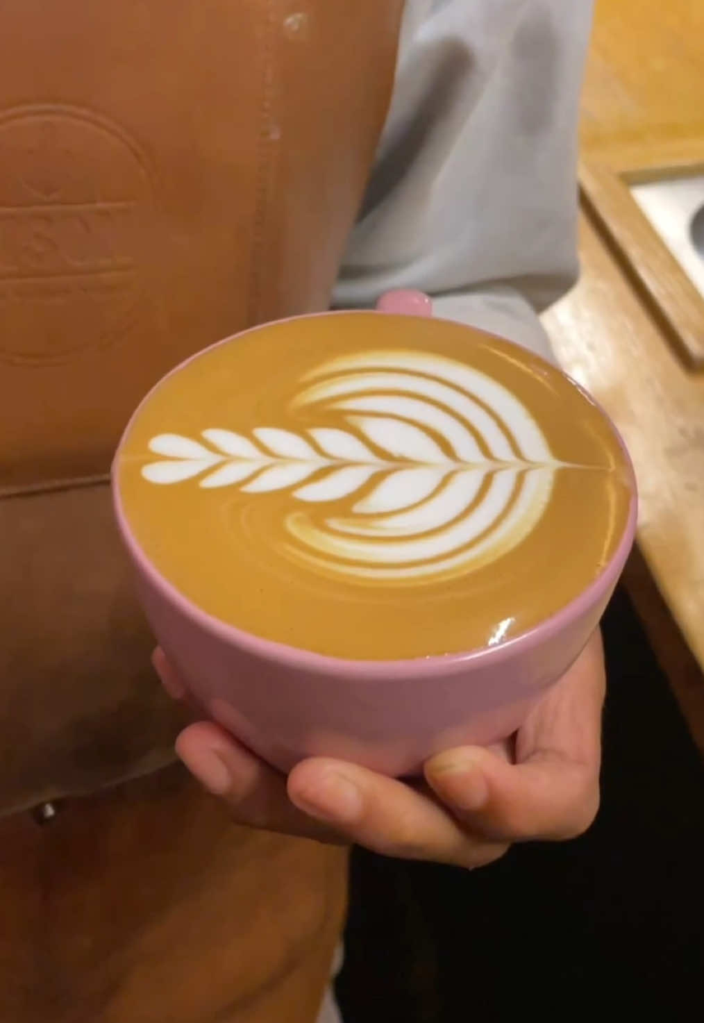 Basic tulip latte art #baristalife #fypツ 