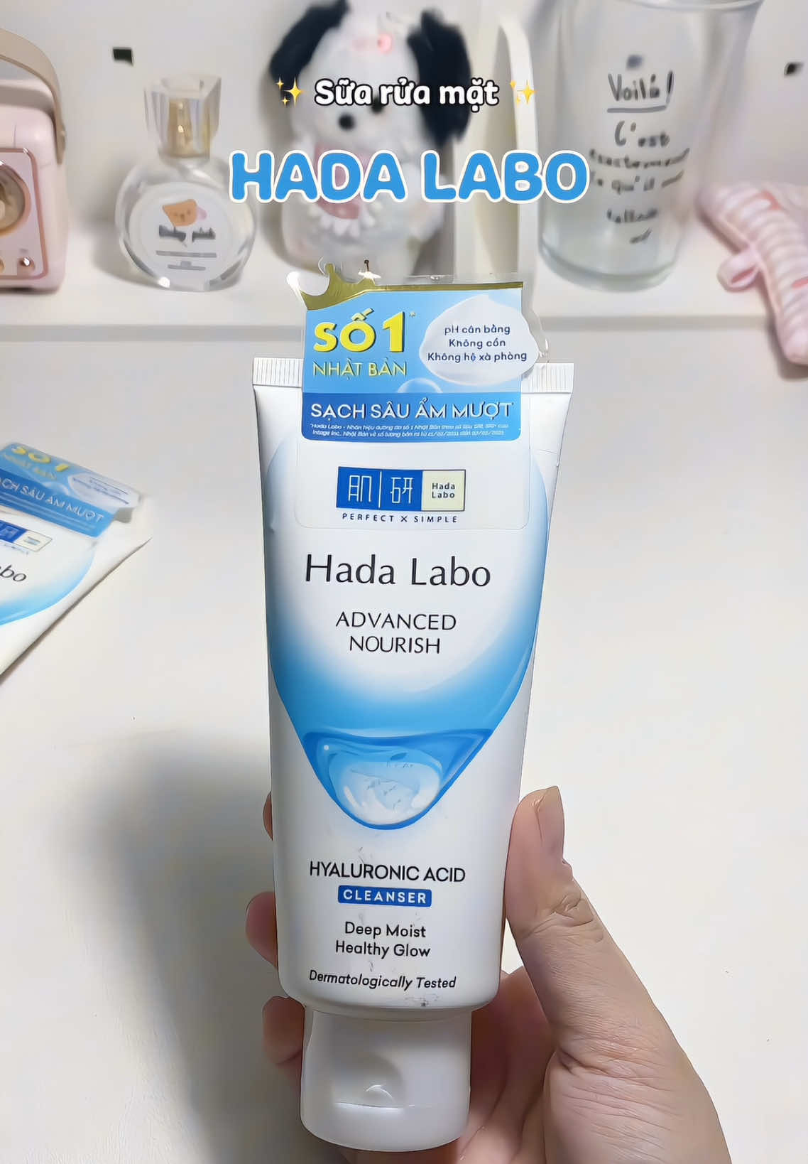 Hada Labo là chai sữa rửa mặt bình dân nhưng chất lượng ổn áp lắm lắm luôn í 👏🏻💦 Mãi là chân ái của tuii 💕 #xuhuong #xuhuongtiktok #trend #trending #viral #thinhhanh #review #hgreview #beauty #skincare #skincareroutine #skincaretips #suaruamat #suaruamathadalabo #hadalabo #suaruamathadalabomautrang #suaruamathadalaboduongam #suaruamatmoiloaida #suaruamatdakho #suaruamatdadau #suaruamatdanhaycam