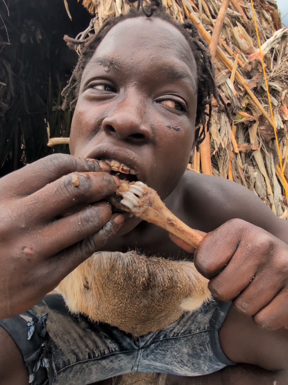 Antelope leg 🍗 is So delicious especially when cooks as soup 😋🍲#africastories #hadzabetribe #tiktokindia #UK #USA #baboon 