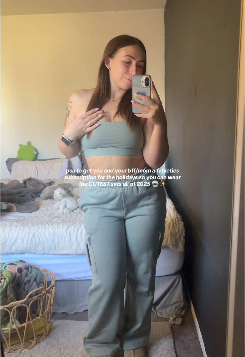 a WHOLE new set every month?! we all need this!! @Fabletics #fableticspartner #fabletics #workoutset #matchingset #fyp #microinfluencer #subscribe #güçlüsaçlargüçlüben 