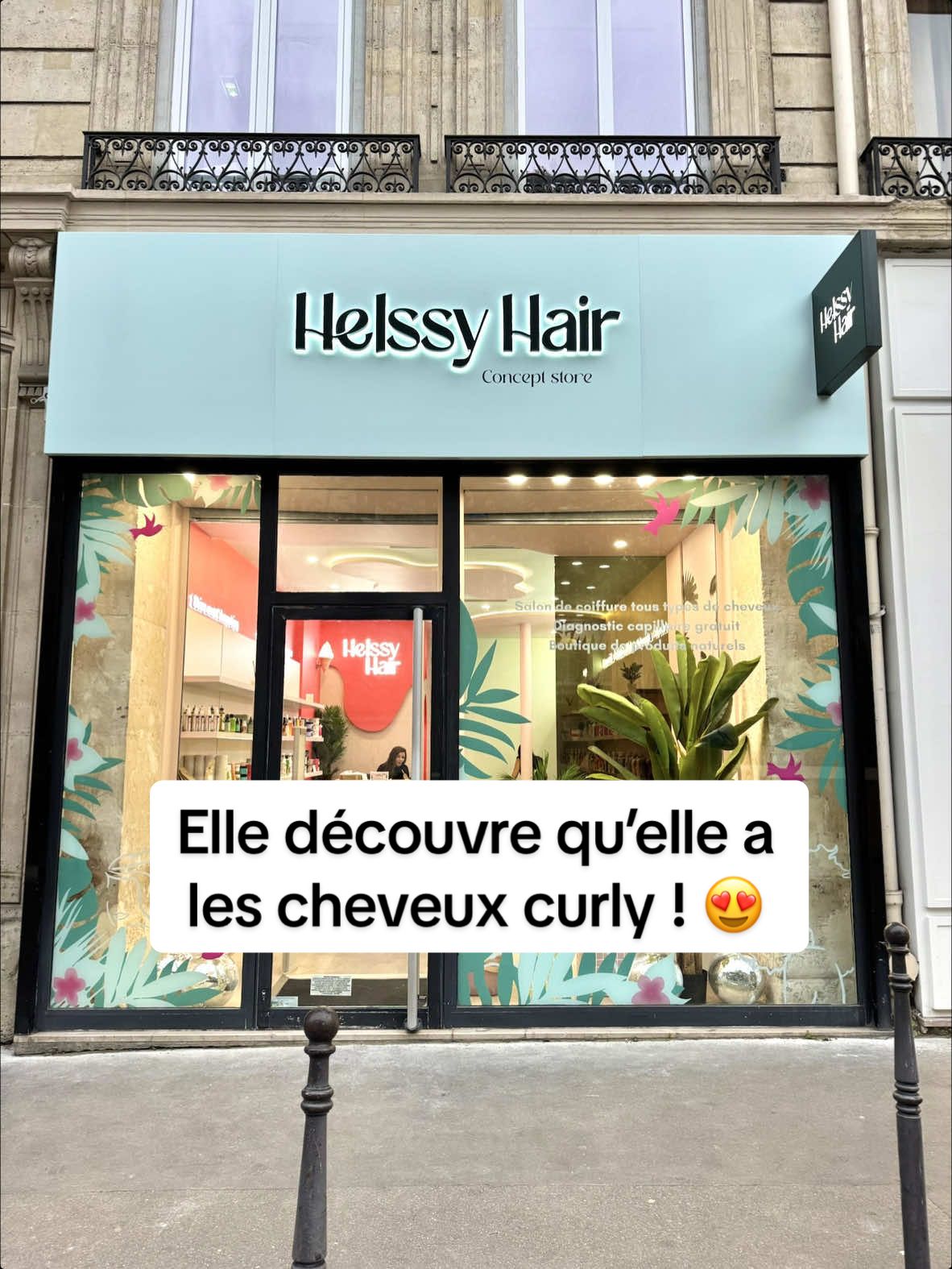 📲 Prends rendez-vous, le lien est dans ma bio ! Avant : cheveux lisses 🌫️ Après : ondulations naturelles révélées 🌪️ 💇‍♀️ Tu crois avoir les cheveux lisses ? Viens découvrir ton potentiel curly chez nous ! 📍 Spécialistes des cheveux ondulés, bouclés et frisés #CheveuxCurly #SalonSpécialisteBoucles #CheveuxOndulés #CurlyReveal #bouclesnaturelles 