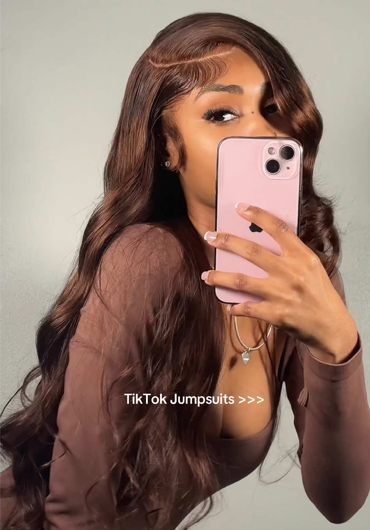 8/10 😍 the chest part of the jumpsuit is really low. Also the material really hugs your body . other than that the quality is good & its tall girl friendly. #fyp #foryou #foryoupage #xyzbca #trending #trendy #makemefamous #makemeviral #blowthisup #tiktokmademebuyit #jumpsuit #flarepants 