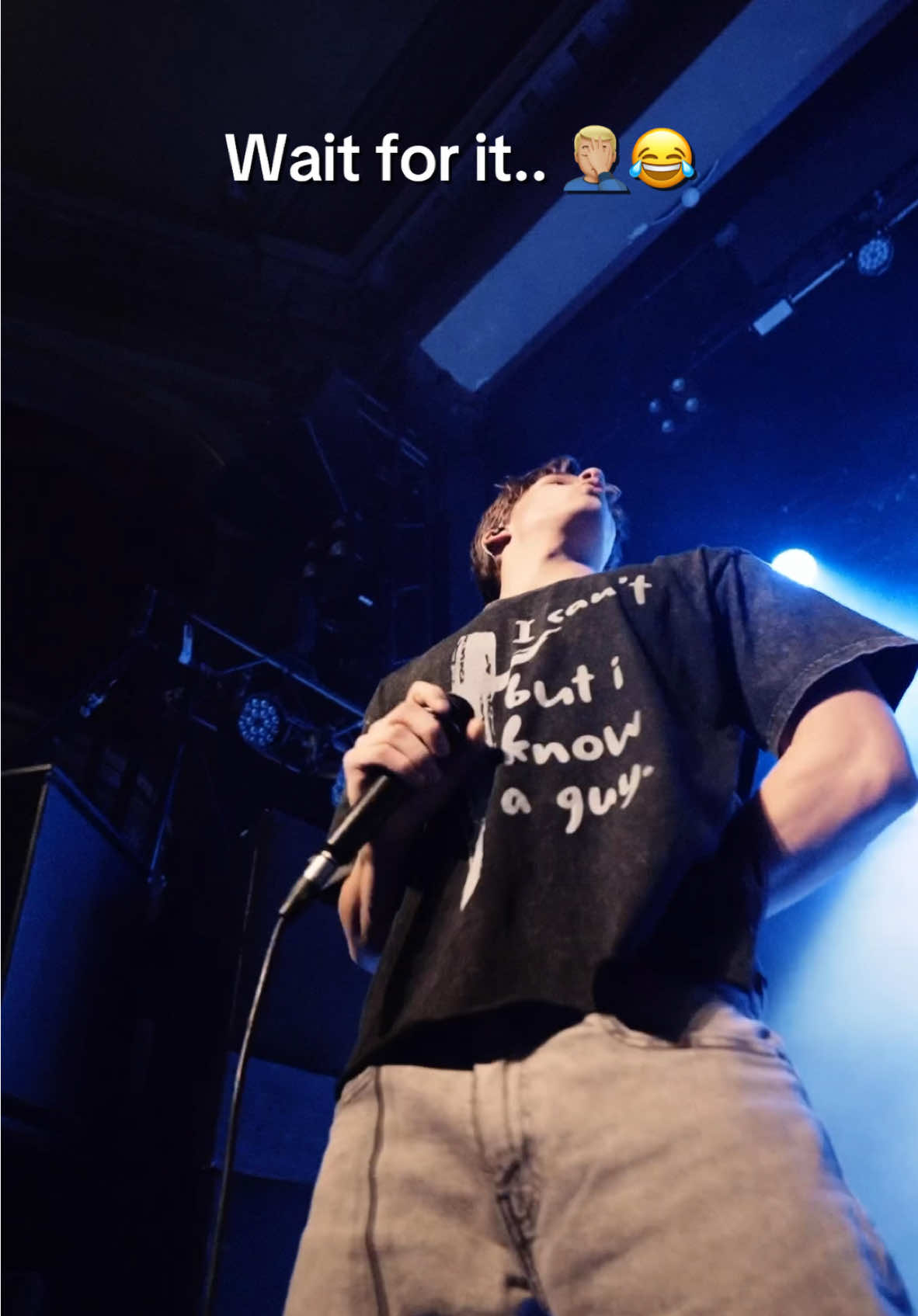 Someone get me a cordless microphone 😭