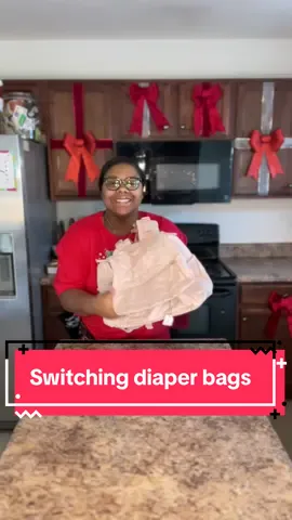I am OBSESSED with this puffy diaper bag!! Are you kidding?! 🤩 #tiktokshop #tiktokshopcybermonday #tiktokmademebuyit #holidayhaul #viralpuffydiaperbag 