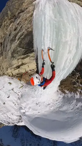 What a cool piece of ice! 😁⛏⛏🏔️ #iceclimbing #climbing #mountains #adventure #explore 