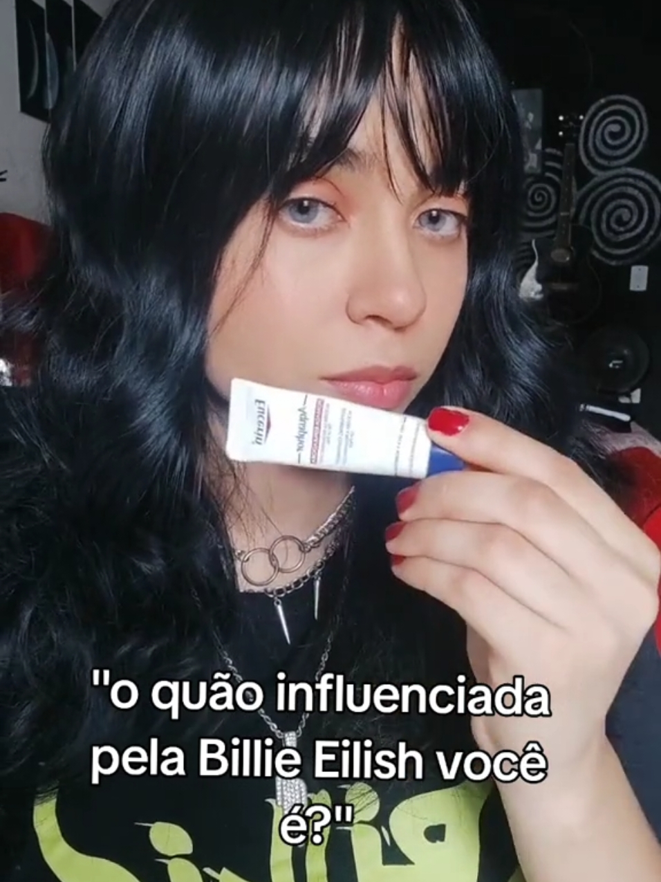 agora não consigo mais ficar sem meu aquaphor @BILLIE EILISH @barbis (billie's version) 🐈‍⬛  #creatorsearchinsights #billieeilishstan #billieeilishfans #billieeilish #billieeilishfan #cosplayer #aquaphor 