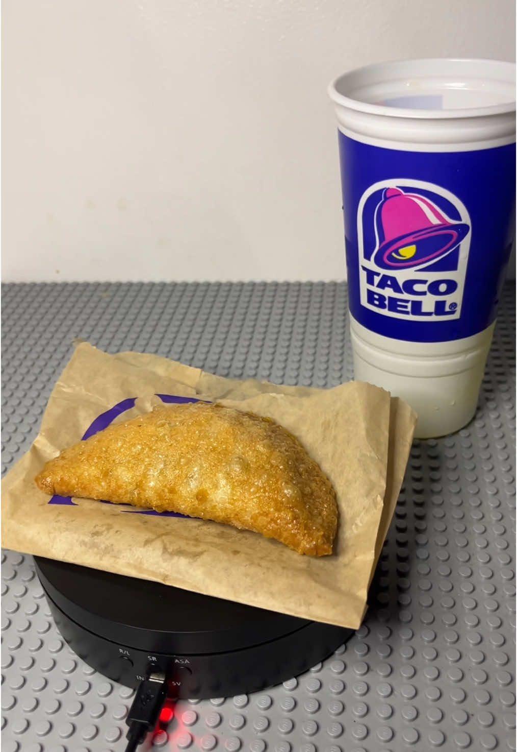 Tacobells caramel empanadas are back! Had to make this video! Been so long since they were on the menu! #tacobell #caramelempanadas #caramelappleempanada #fastfood #desserts #foodreels 