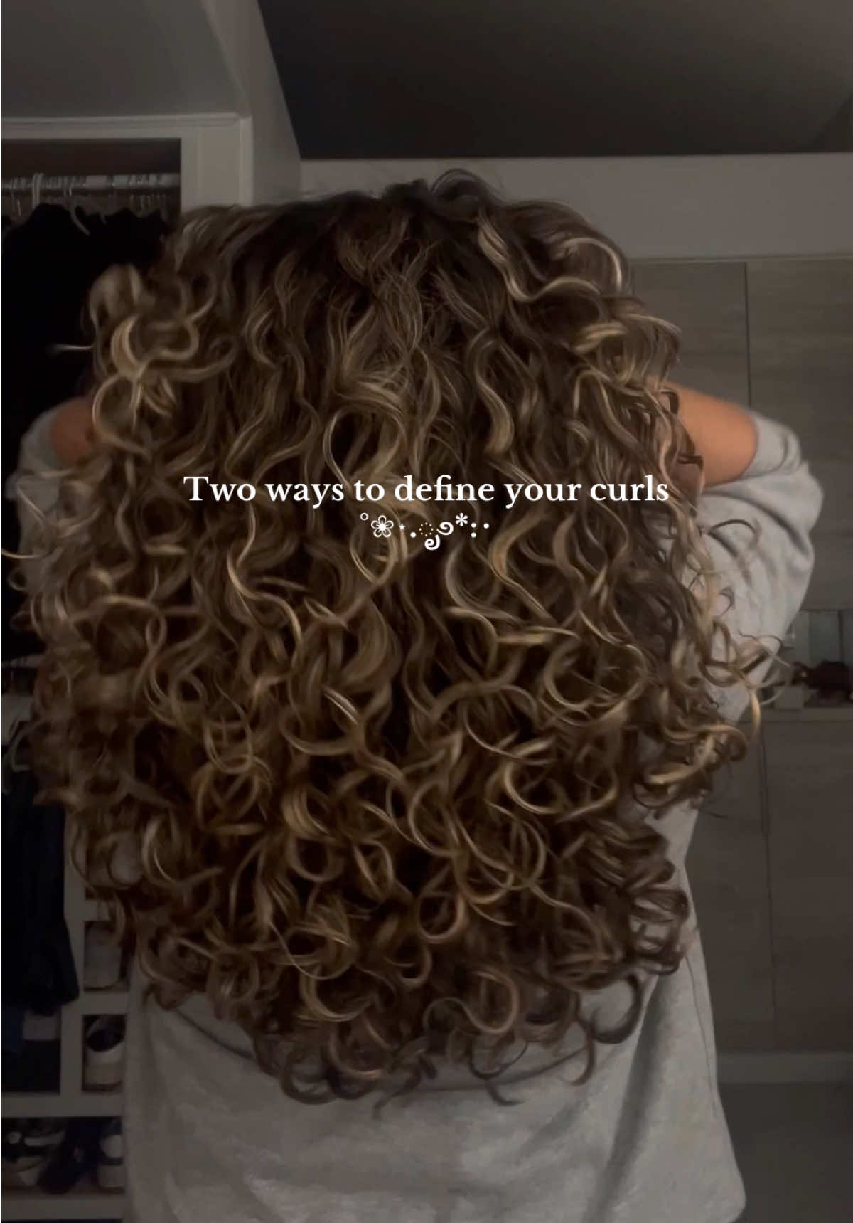 With these two styling methods plus a good routine behind them, your curls can get that max definition and volume!🎀✨ * * * #creatorsearchinsights #curlyhair #curls #curl #curly #curlyhairstyles #hair #curlygirl #hairgoals #hairlove #pov #hairtransformation  #hairstyle #fyp #fypシ #reels #instagram #explore #explorepage #bouncecurl #imjustagirl #curlsmith #hairroutine #hairbrand #hairstyles #haircontent #contentcreator #influencer #beauty #relatable #content #hairfluencer #tiktok #hairtok #f #foryoupage #fypシ゚viral #fypage #foryourpage #xyzbca 