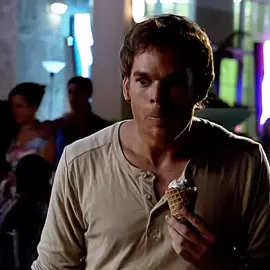 Dexter Finge muito bem não ter emoções, mas o Sargento Doakes sempre soube!! #fyp #dublagem #doakes #dextermorganedit #dextermorgan #dexter #stalker 