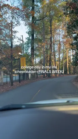 a quick diml for your feed🤭  (also, new intro🤫….?) enjoy💌! #collegevlog #vlogger #Vlog #vlogs #diml #cheerleader #finals #finalsweek #fyp #vira #foryoupage #Taylor 