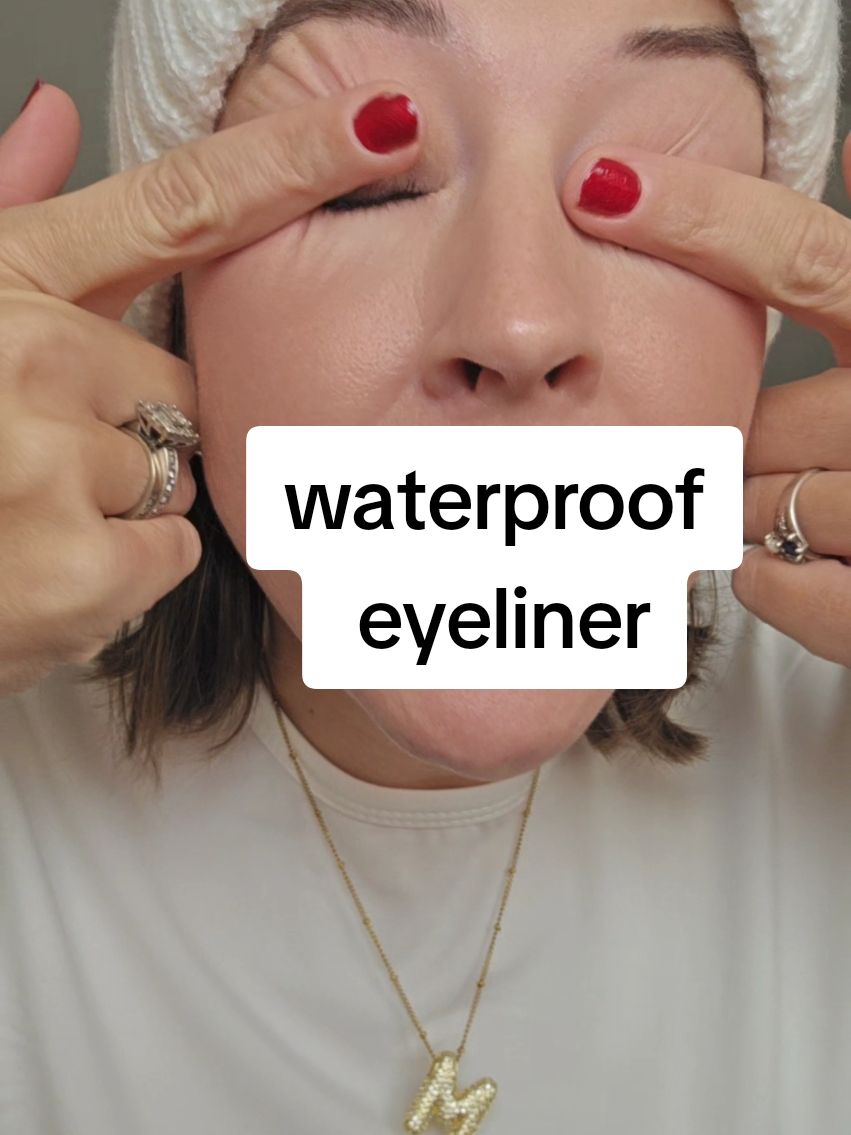 im seriously shook!!! #waterproofmakeup #Eyeliner #lipliner #makeup #canmake #smudgeproofmakeup #sweatproofmakeup #TikTokShop #tiktokshopfinds #buynow 