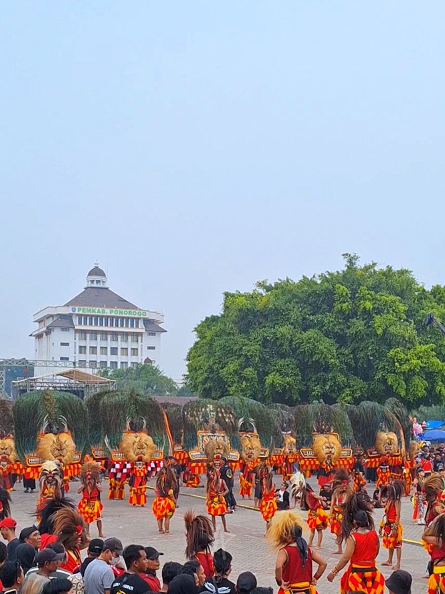 HEBAT!!! reog ponorogo ditetapkan sebagai warisan budaya tak benda @unesco @Sugiri Sancoko @wonderfulid @kemenparekraf #unesco #wonderfulindonesia #reogponorogo #ponorogohebat #ponorogo #sugirisancoko #sudutponorogo 