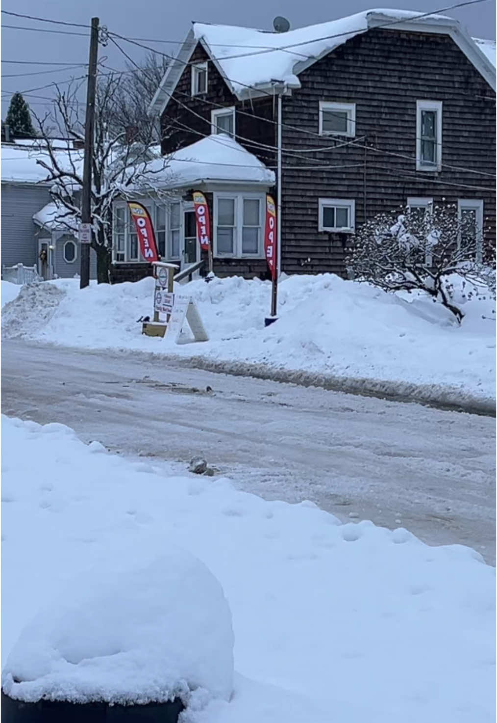There’s a reason why no one moves here, only away from 😭#eriepa #snow #pa #winter #nope 