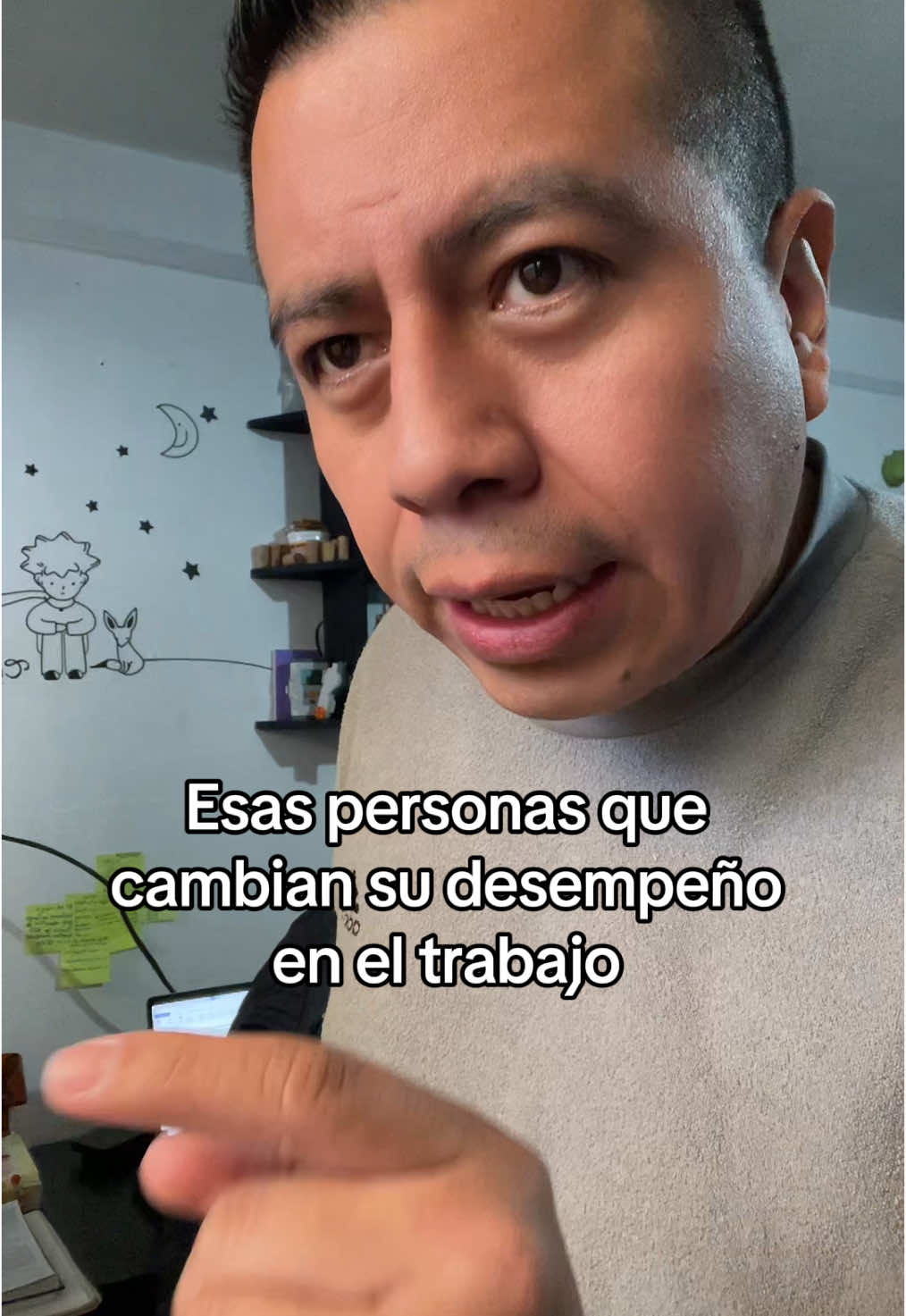 Esas personas que empezaron trabajando súper bien pero que en algún momento cambió su desempeño 😃 #humor #comedia #godinez #cosasdeltrabajo