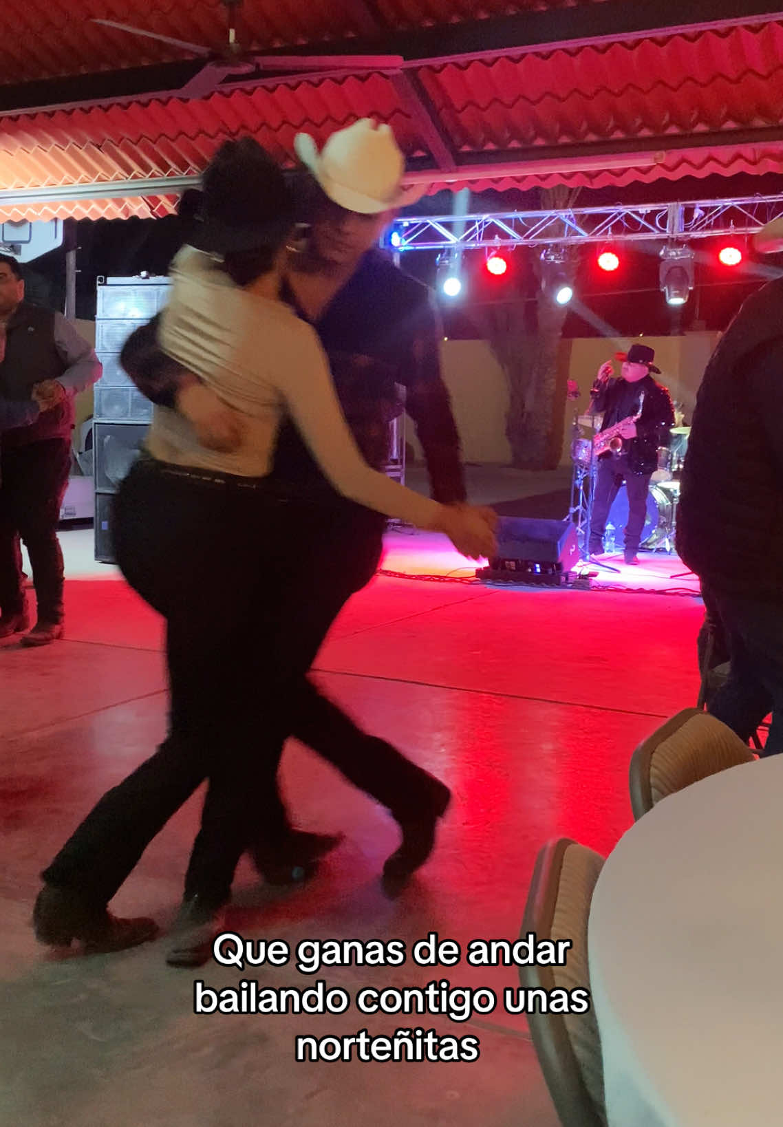 Que ganass pero por mientras seguire bailando con mi hermano #sonorense #hermanos #norteñas #sonora @luismada9