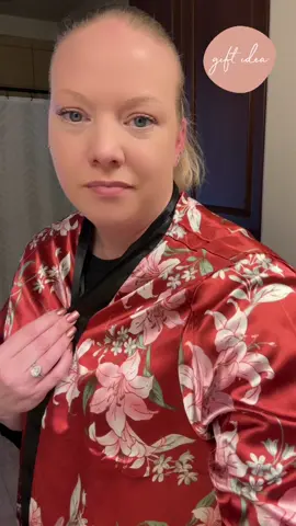 Get it for yourself or a Christmas gift! Its so silky and gorgeous 😍🔥 #robe #onsale #tiktokshopholidayhaul #giftidea #plussize #bathrobe 