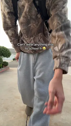 way too comfy to dress up #fyp #comfortableshoes #OOTD #fitcheck #baggysweats #sweatpants #fashiontiktok #viral #xyzbca 