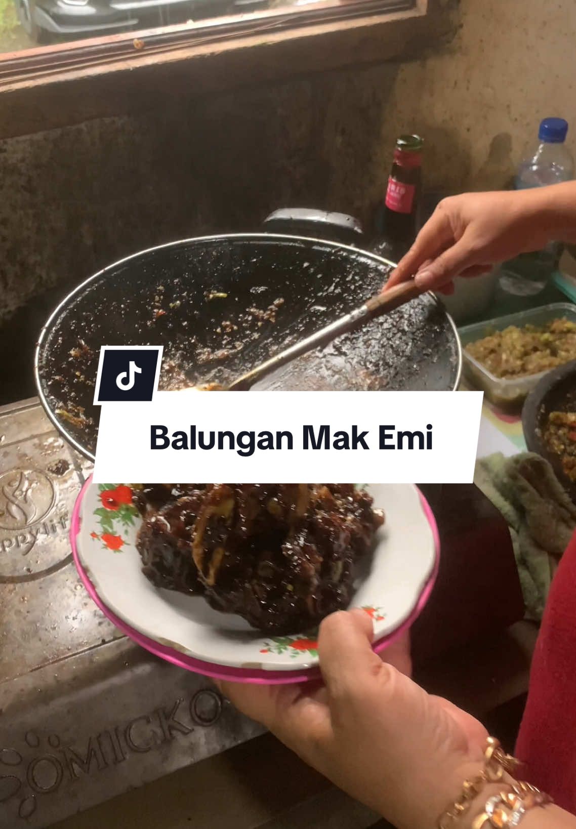 Balungan mak emi 📍Jepara #balunganjepara #babatjepara #kulinerjepara #wisatajepara #balungangorengjepara #sopdagingjepara #makandijepara #balungankuahjepara #balunganmakemi #paru #babat #balungan #jepara #wisatakulinerjepara #