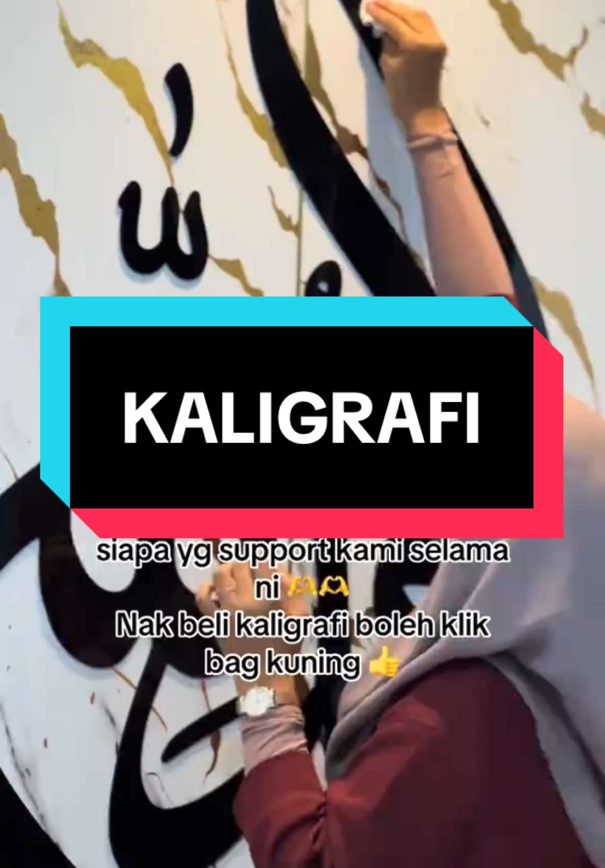 Alhamdulillah..ribuat unit terjual untuk kaligrafi ni..thanks malaysia support kami..yang nak tulisan boleh beli di bag kuning ye 🫶🫶 #fyppppppppppppppppppppppp #homedecortiktok #kaligrafi #walldecor #hiasanrumah #calligraphy #homedecor #decorationideas 