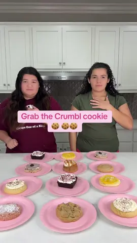 Grab the Crumbl Cookie #crumbl #crumblcookiesoftheweek #crumblecookie #crumble #familygames #zxycba 