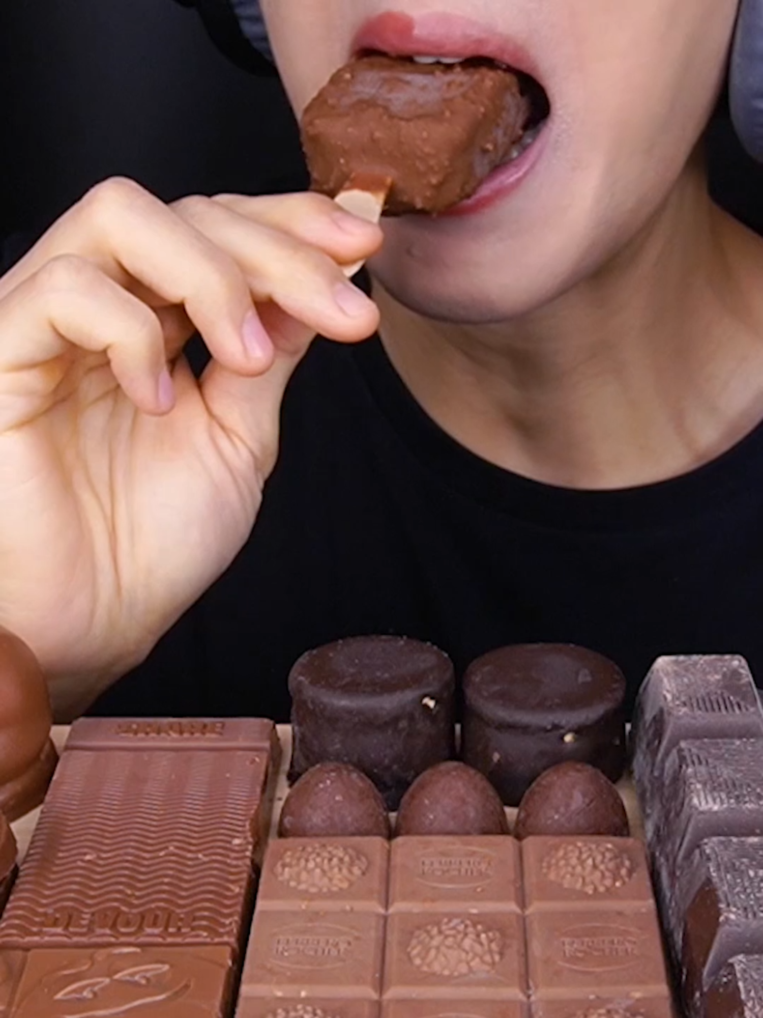 Full Video YouTube Jimmy ASMR, Jimmy Eats #eating #asmr #fyp #mrbeast #mrbeastchocolate #chocolate #icecream #dubaichocolateicecream #nutella #미스터비스트초콜릿 #咀嚼音 #モッパン #チョコレート #チョコレート #アイスクリーム #ヌテラ #デザート