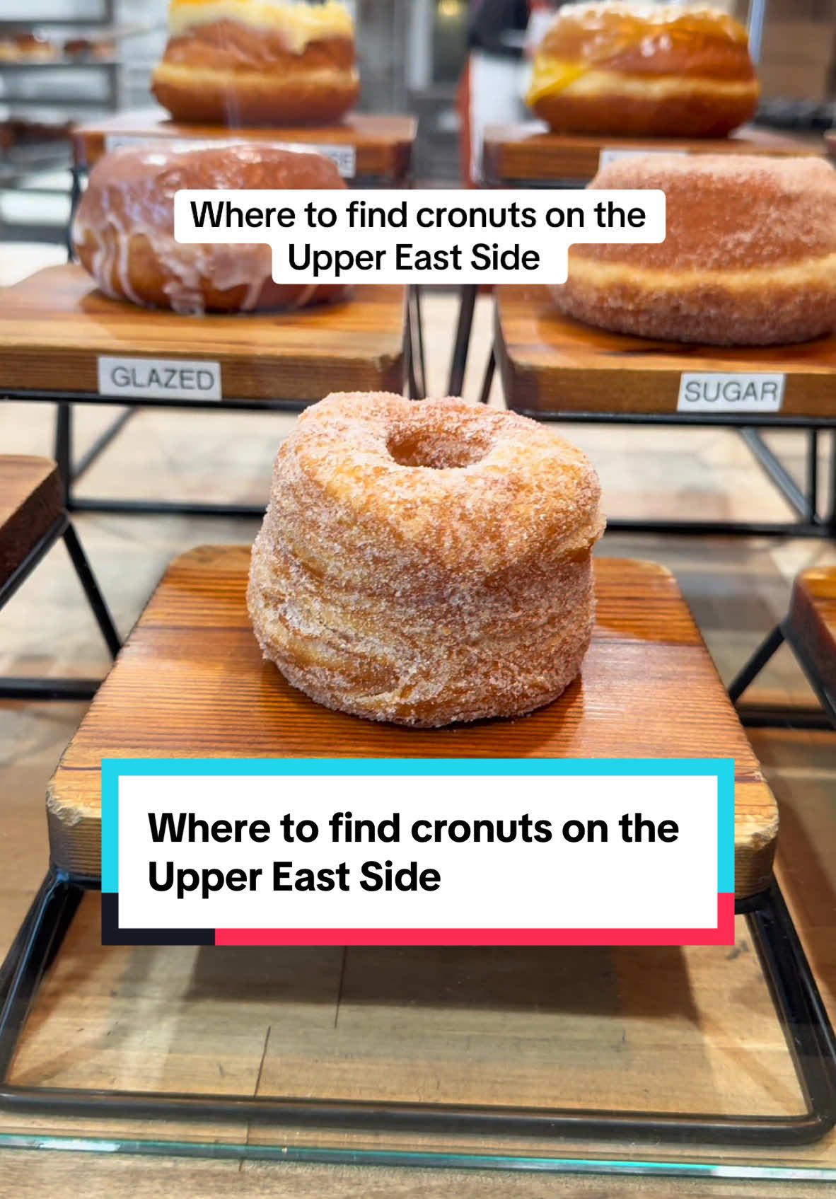 Have you been to Caroline’s Donuts yet? They opened earlier this year and offer handcrafted donuts including two “Dough Cro” flavors (donut croissants). Be sure to check them out and let us know what you think! 📍Caroline’s Donuts (85th and 2nd)  #uppereastside #uppereast #ues #newyorkcity #nyc #nycfood 