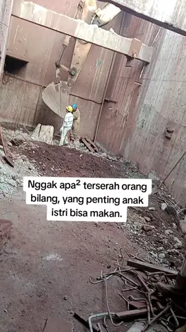 salam semangat para pejuang nafkah. 💪👌 #PejuangRupiah #anakrantau #fyp #HelmKuning #StoriTambang #StoriTambang #helmkuningptimip 