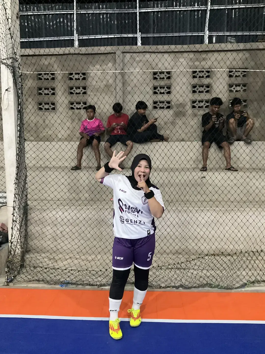 Comeback ke lapangan 🔥 Novi FC Ladies 💜🤍 Di air boleh  di darat pun juga boleh wkwkwk