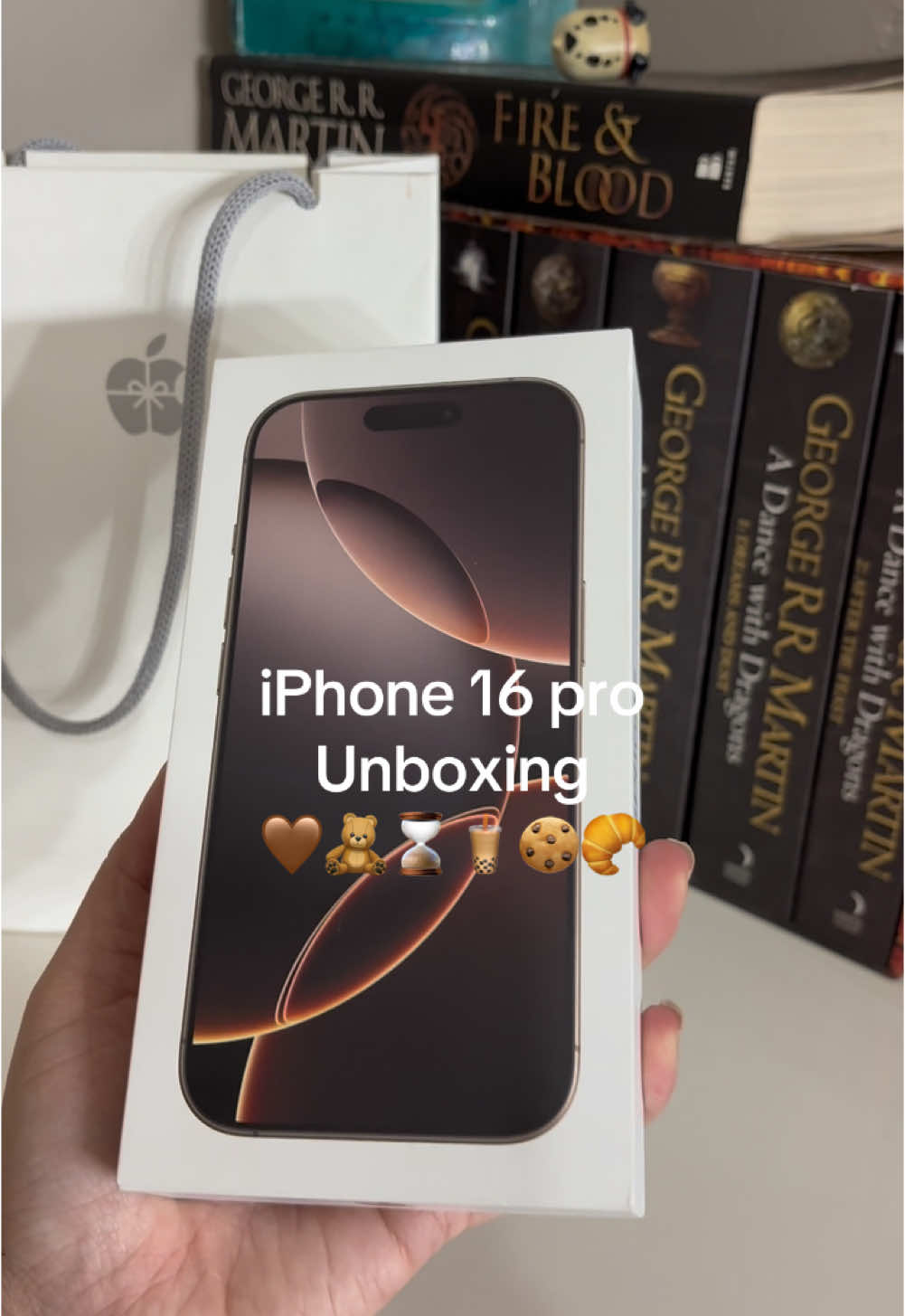 So pretty 🧸📱 #iphone16pro #deserttitanium #fypage #newphone #christmasgift #unboxing 