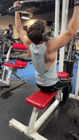 Get more out of your back days 🔥 #gymreapers #liftingstraps #weightlifting #GymTok #gym #gymmotivation #GymLife 