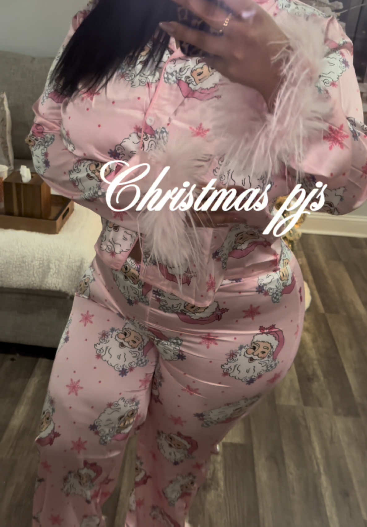 The CUTEST Christmas pajamas ever yall NEED these ✨🎄🩷  #christmasvibes #christmaspjs #christmas2024 #TikTokShop #pink #pinkchristmas 