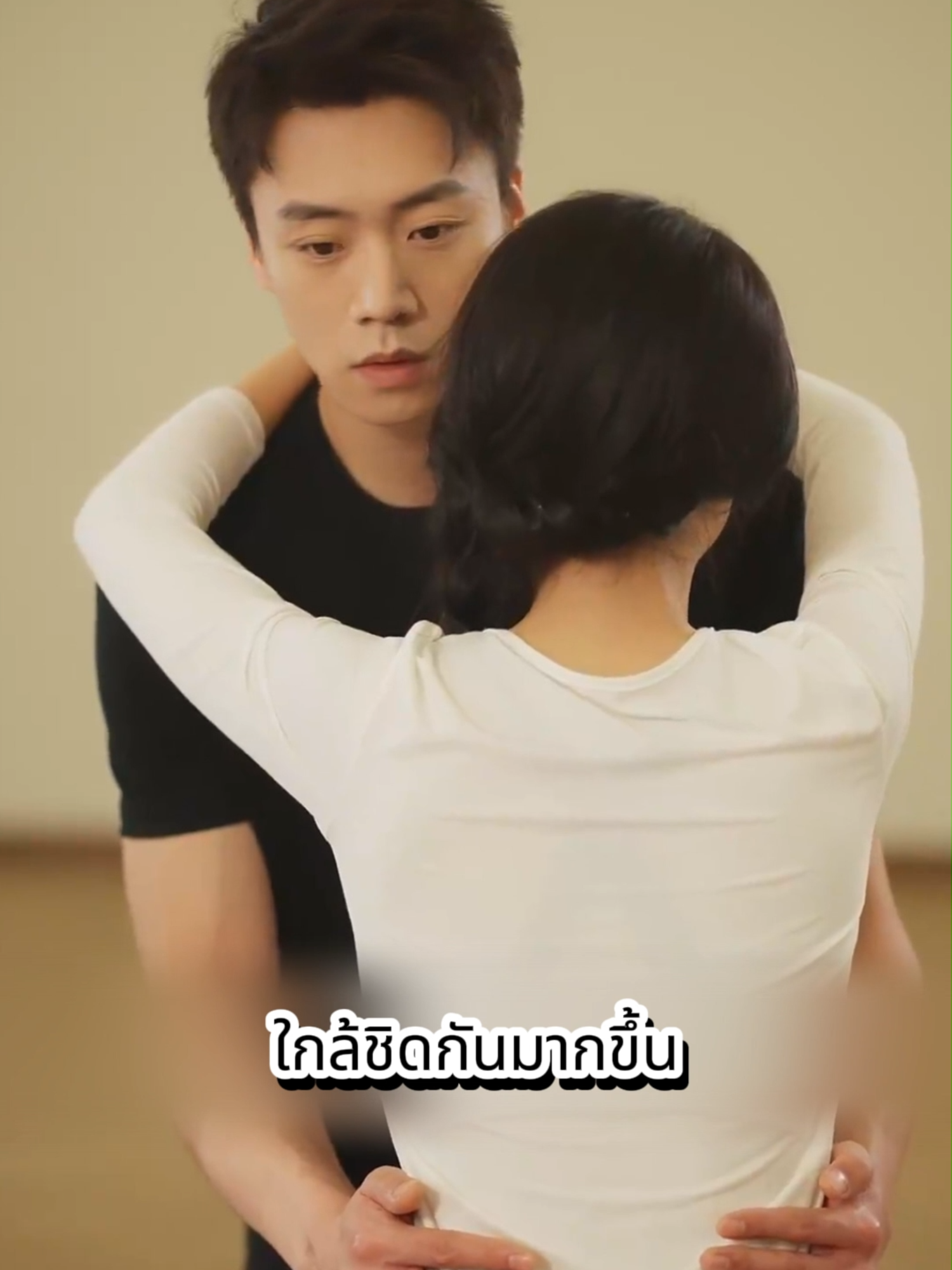 หมอคิดว่าเขาเป็นสามีเธอ⁉️ทั้งคู่ใกล้ชิดกันมากกว่าเดิม🧑🏻‍🤝‍👩🏻| Part 5 #คุณชายเย็นชาปักใจรักพี่สะใภ้ #ละครจีนสั้น #ละครคุณธรรม #ละครจีน #shorts #chinesedrama #ซีรีส์จีน #ละครสั้นจีน #โลกการละคร #คุณชาย #พี่สะใภ้