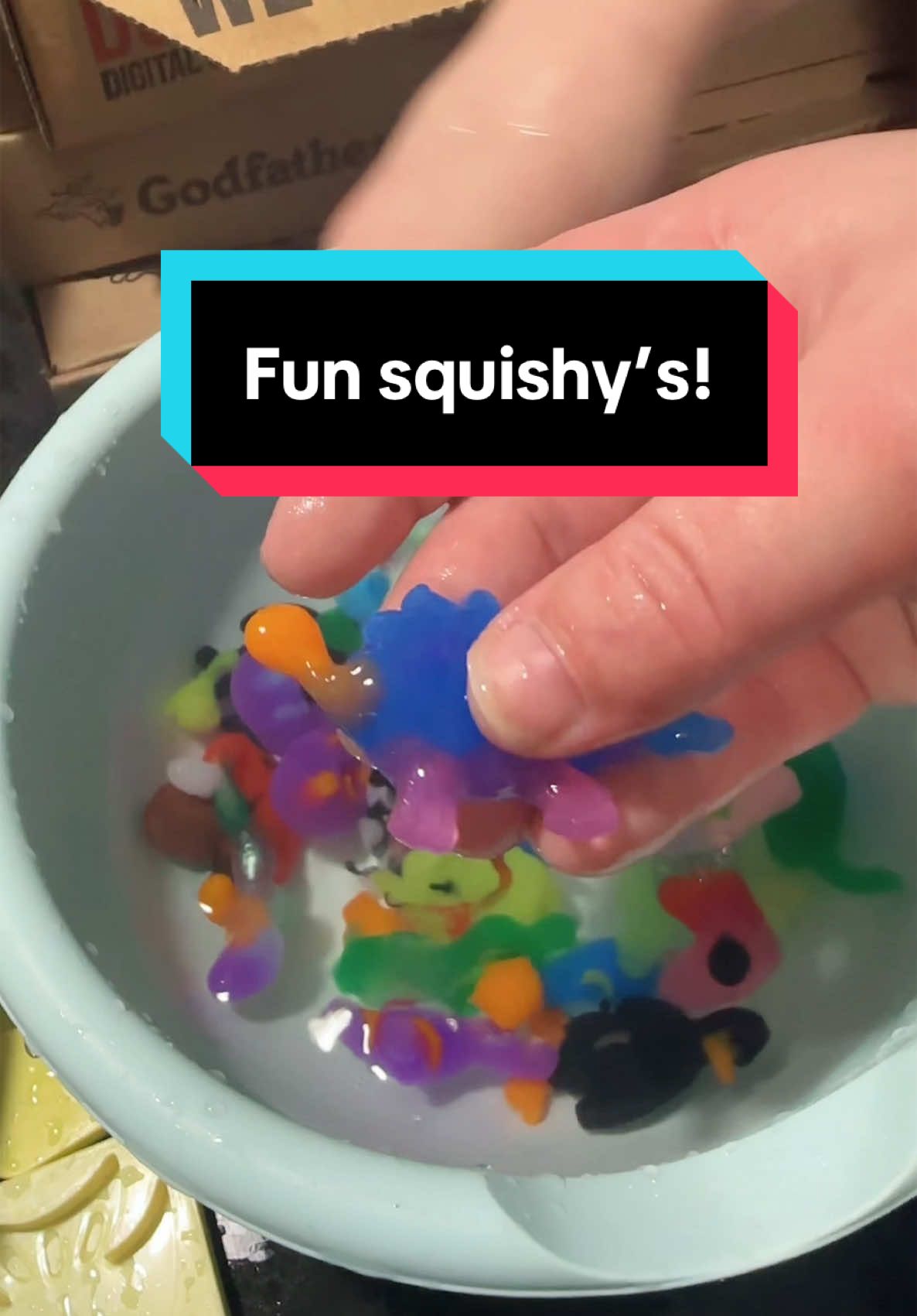 The popping is my favorite part🤣🫣 these last for days if you keep in water also!!!! #squishys #squishy #squishymaker #magicwaterelf #TikTokShop #tts #ttsfinds #giftidea #viral #fyp #tiktokshopblackfriday #tiktokshopcybermonday 