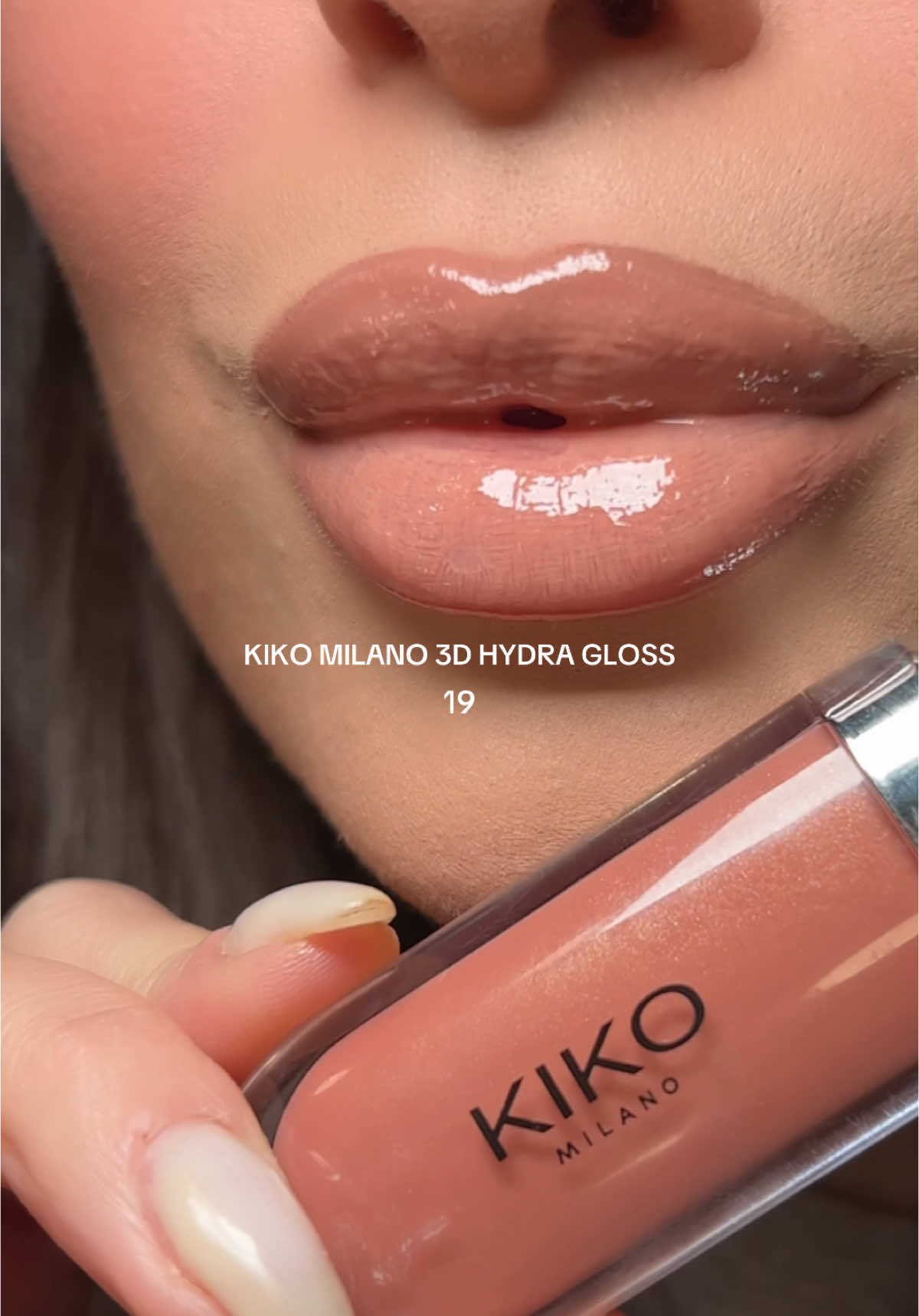 @KIKO Milano glosses > 💋#kikomilano #3dhydralipgloss #kikomilanolipgloss #lipgloss #sparklygloss #viralmakeup #trendingproducts