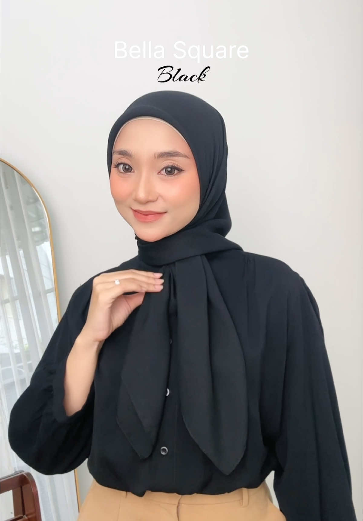 Looks bella square black✨💯 #fyp #OOTD #ootdhijab #ootdhijabstyle #hijab #hijabtutorial #hijabitiktok #tutorial 