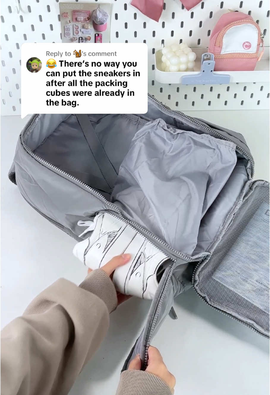 Replying to @🐿 It can indeed be put down!! But it’s better to put the sneakers first and then the packing cube!! Thank you for your suggestion🥰🥰🥰🤩#tiktokshopholidayhual #bagsmart #grwm #travelbag #backpack #holiday #carryonbag 