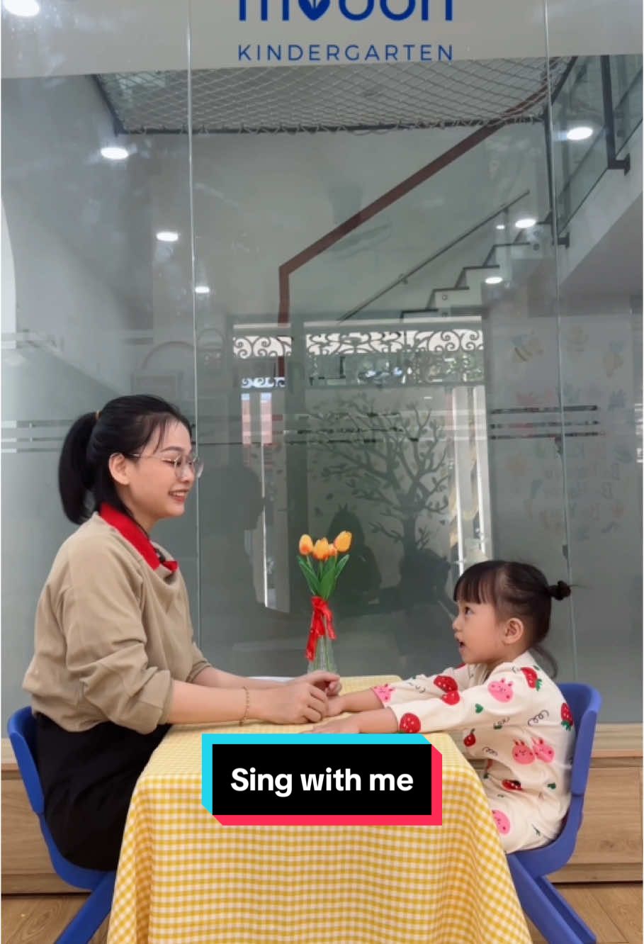 Minh Anh 3 tuổi 🥰 #midorikindergarten #mamnonsongngu #supersimplesongs #cutebaby #englishforkids #speakenglish #englishlesson 