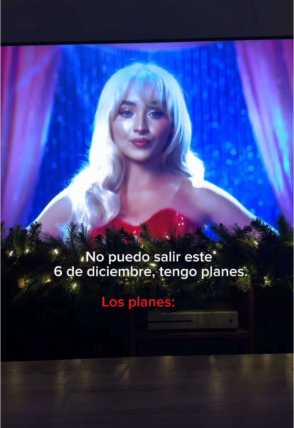 🎄🍒💋Estamos a unos días de A Nonsense Christmas de Sabrina Carpenter en Netflix y las girls vamos a estar ocupadas #sabrinacarpenter #nonsensechristmas #netflix #queverennetflix #sabrinacarpenterchristmas #navidad 