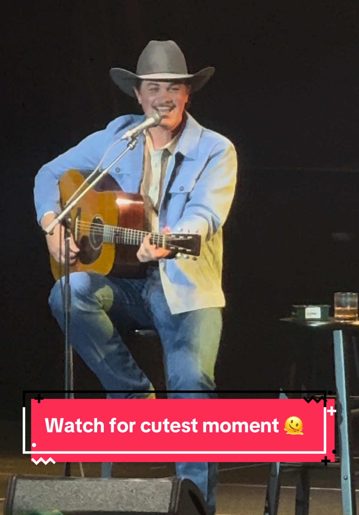 Cutest moment tonight with @Zach Top at @Seminole Hard Rock Tampa  #country #countrymusic #zachtop #live #tampa #rileygreen #meganmoroney #smile #countryboy 