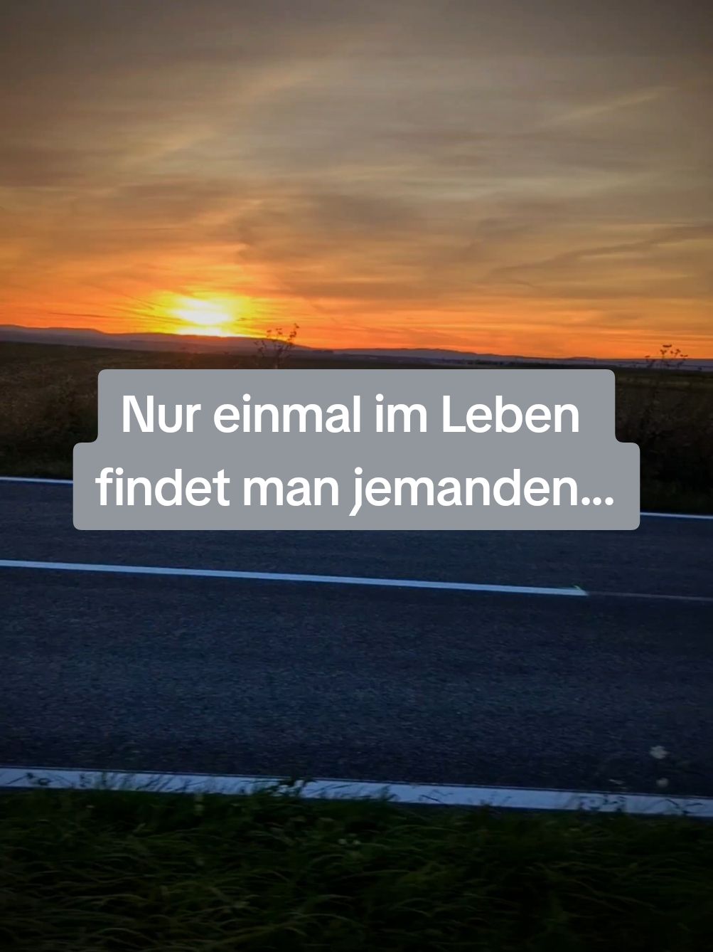 Nur einmal im Leben findet man jemanden, der nicht nur das Herz, sondern auch die Seele berührt🥹☝🏻 liebe und gefühle deutsch, liebe und Gefühle ausdrücken romantische liebeserklärungen  romantische texte für sie, deutsch liebe zitate für sie romantische liebe sprüche, texte um liebe zeigen, lebensweisheiten, emotionale texte liebe, tiefgründige Texte  #liebessprüche #beziehung #duundich #meinherz #gefühlezeigen #verliebt #schönesprüche #ohnedich #verliebt #liebeszitate #partner #lebenssprüche #warumichdichliebe #seelenverwandte 