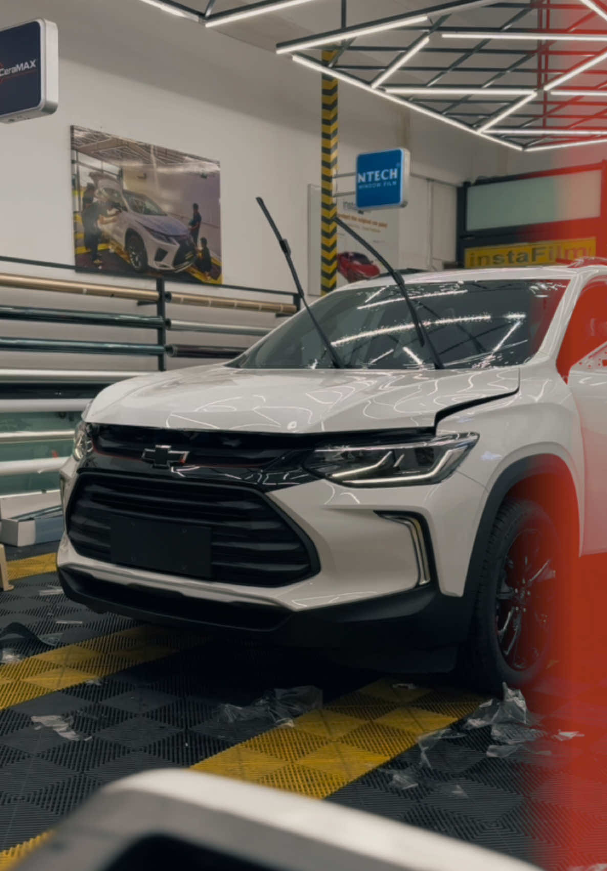 2024 Chevrolet Tracker  𝐈𝐍𝐒𝐓𝐀𝐅𝐈𝐋𝐌 Project 𝐏𝐚𝐢𝐧𝐭 𝐏𝐫𝐨𝐭𝐞𝐜𝐭𝐢𝐨𝐧 𝐅𝐢𝐥𝐦 𝐓𝐡𝐞 𝐏𝐫𝐞𝐦𝐢𝐮𝐦 𝐒𝐨𝐥𝐚𝐫 𝐅𝐢𝐥𝐦 𝟐𝟎𝟐𝟒 𝐂𝐡𝐞𝐯𝐫𝐨𝐥𝐞𝐭 𝐓𝐫𝐚𝐜𝐤𝐞𝐫 ទទួលសេវាកម្មបិតហ្វីមការពារទឹកថ្នាំរថយន្ត​ ក៏ដូចជាហ្វីមការពារកំដៅ​ថ្ងៃលេីកញ្ចក់រថយន្ត​ អុិនស្តាហ្វីម | 𝐈𝐍𝐒𝐓𝐀𝐅𝐈𝐋𝐌​ តែងតែនៅក្បែរអ្នកនឹងការពារទឹកថ្នាំហ្សុិនរថយន្តរបស់អ្នក​ 📣 𝐃𝐫𝐞𝐬𝐬 𝐮𝐩 𝐲𝐨𝐮𝐫 𝐜𝐚𝐫 𝐜𝐨𝐧𝐭𝐚𝐜𝐭 𝐮𝐬​ 📲 𝟎𝟏𝟏 𝟓𝟗 𝟏𝟎 𝟏𝟎 / 𝟎𝟕𝟎 𝟓𝟗 𝟏𝟎 𝟏𝟎​ 🕍 𝐈𝐍𝐒𝐓𝐀𝐅𝐈𝐋𝐌📍𝐌𝐚𝐩 : bit.ly/3bBq1z9